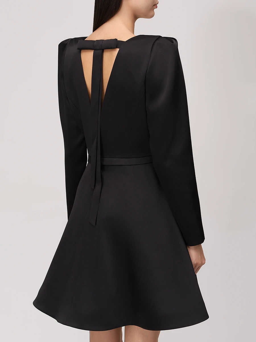 Платье с открытой спиной