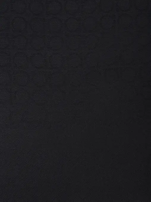 Палантин шелковый S.FERRAGAMO