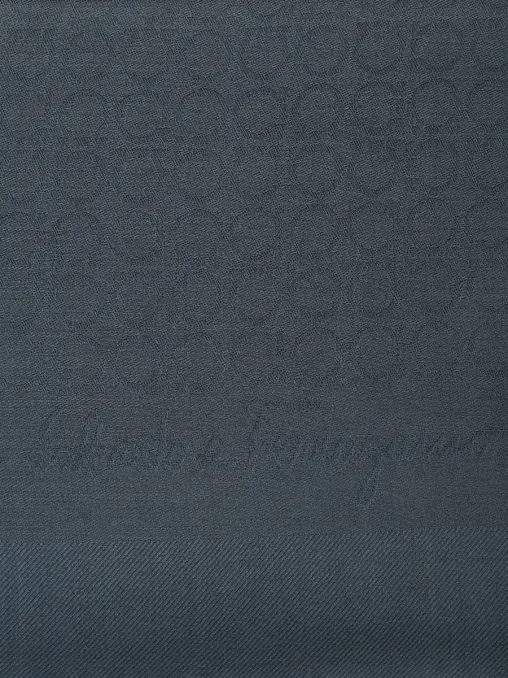 Палантин шелковый S.FERRAGAMO