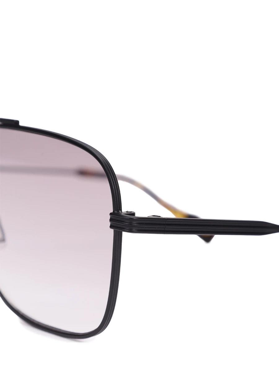 Очки солнцезащитные