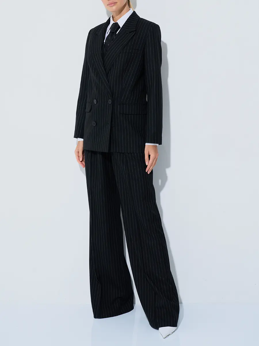 Брюки в полоску