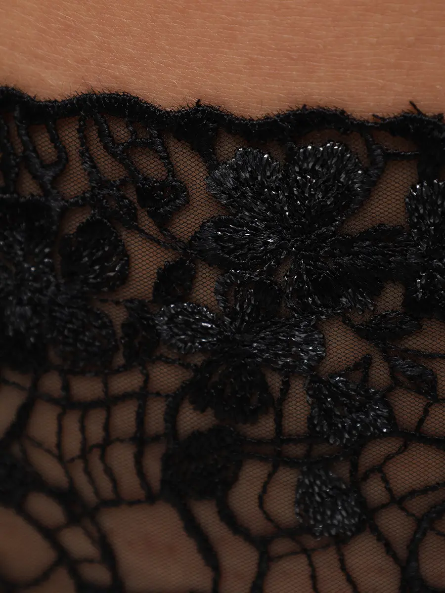 Трусы-стринг кружевные