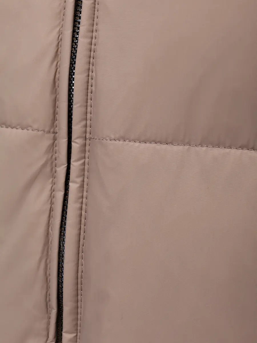 Куртка стеганая с шапкой