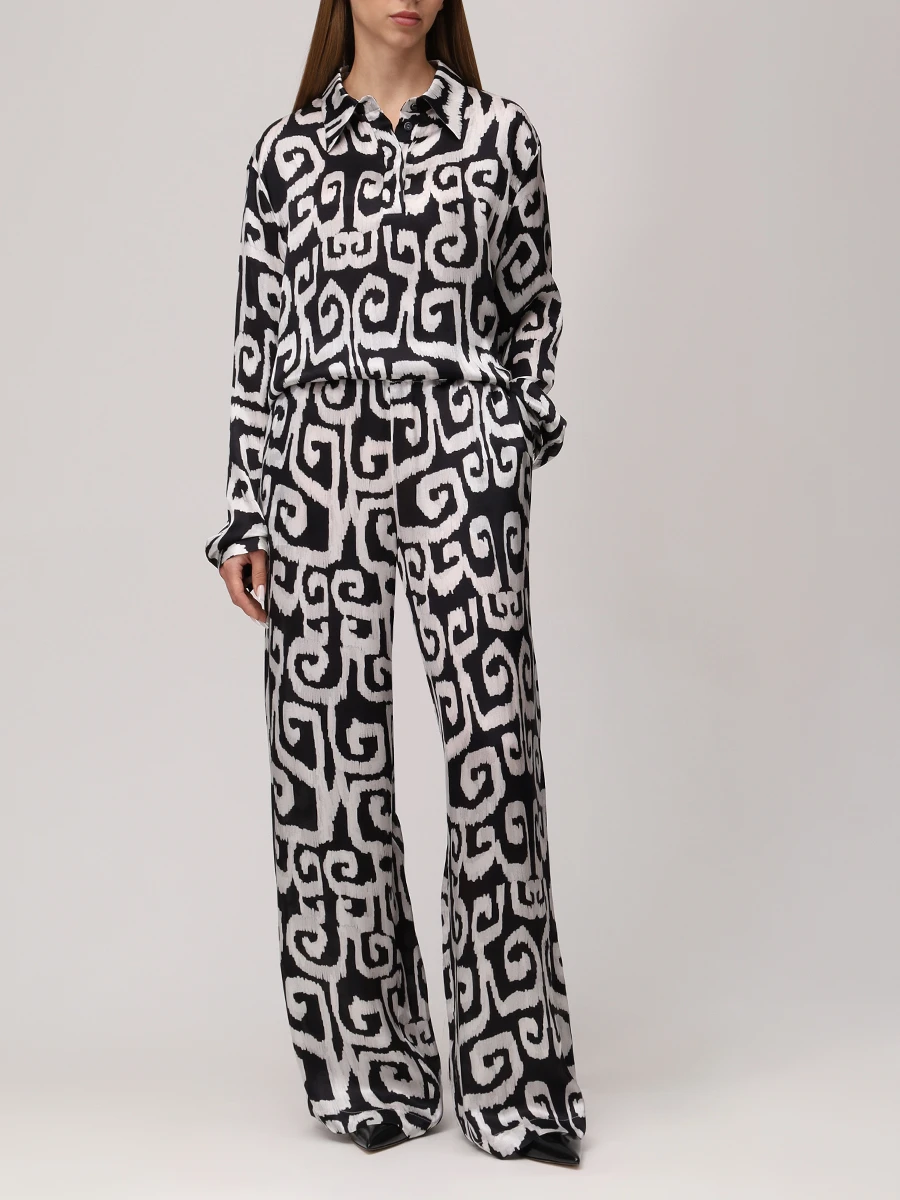 Костюм шелковый