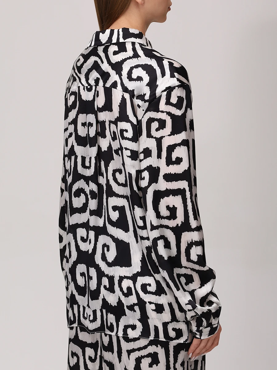 Костюм шелковый