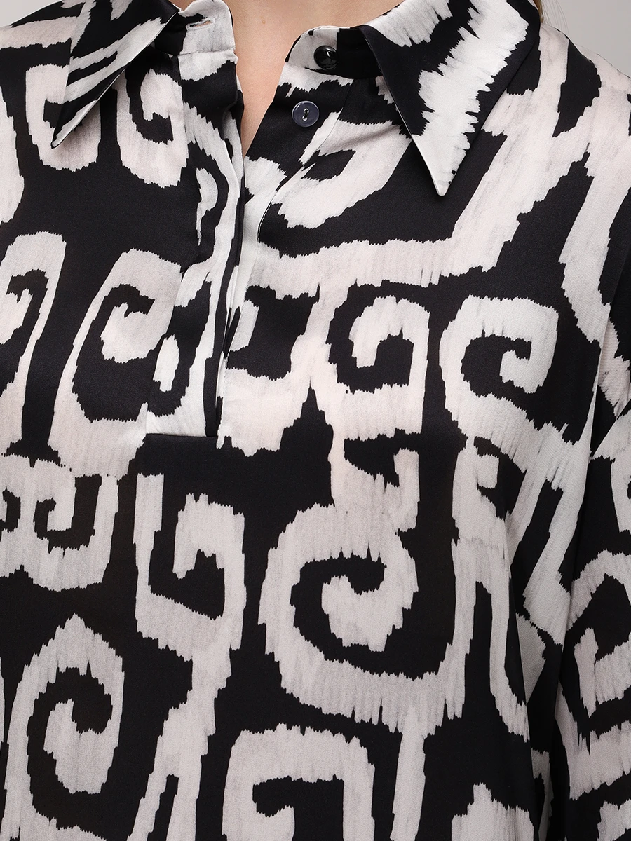 Костюм шелковый