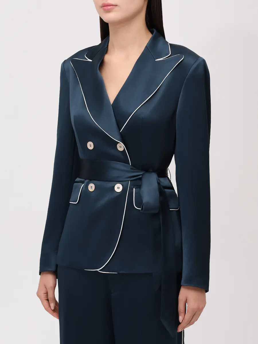 Костюм однотонный