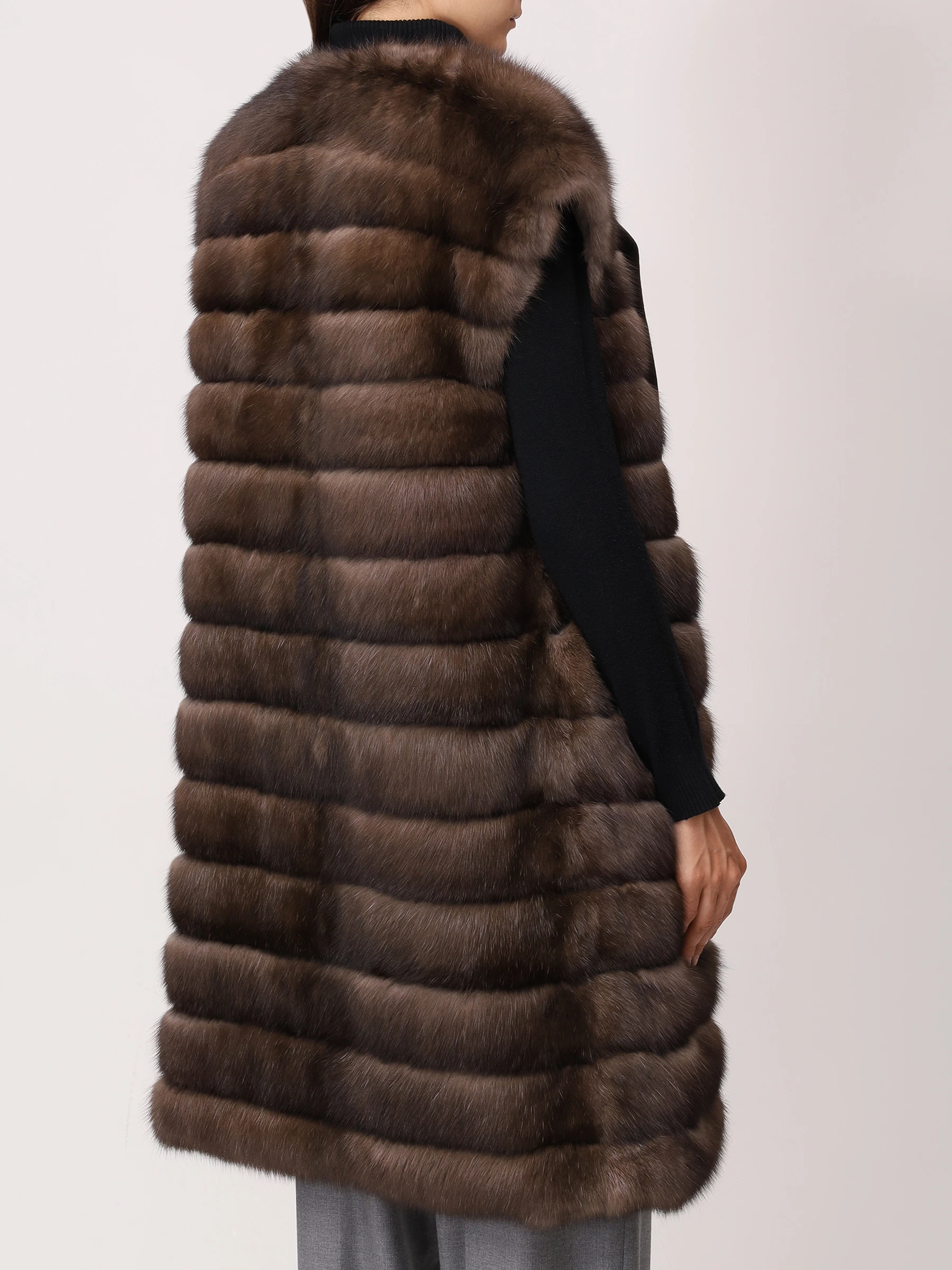 Жилет из меха соболя