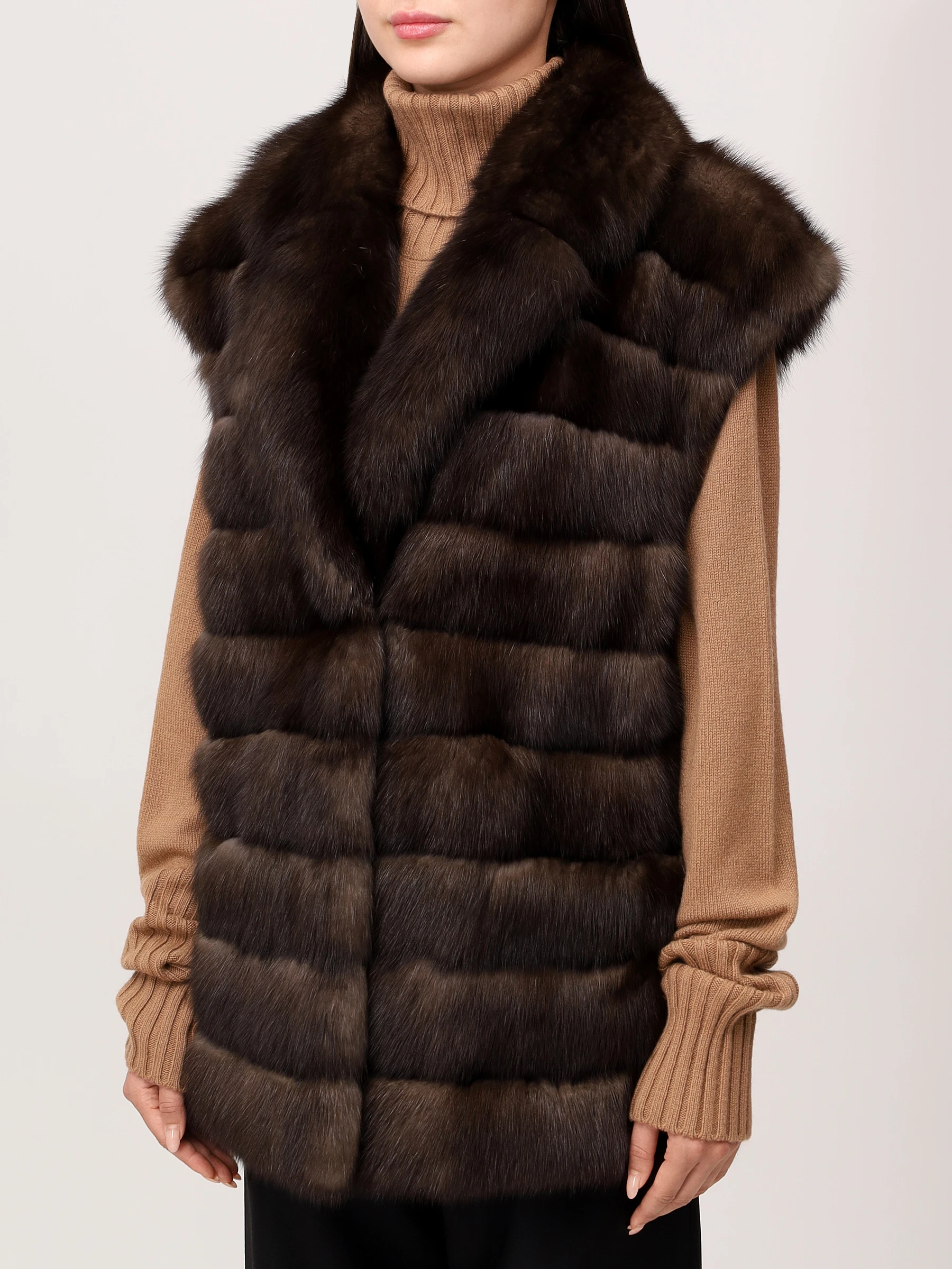 Жилет «Джина» из меха соболя