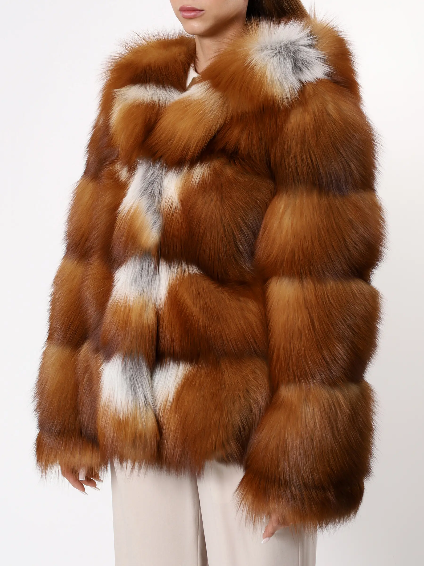 Полушубок из меха лисицы