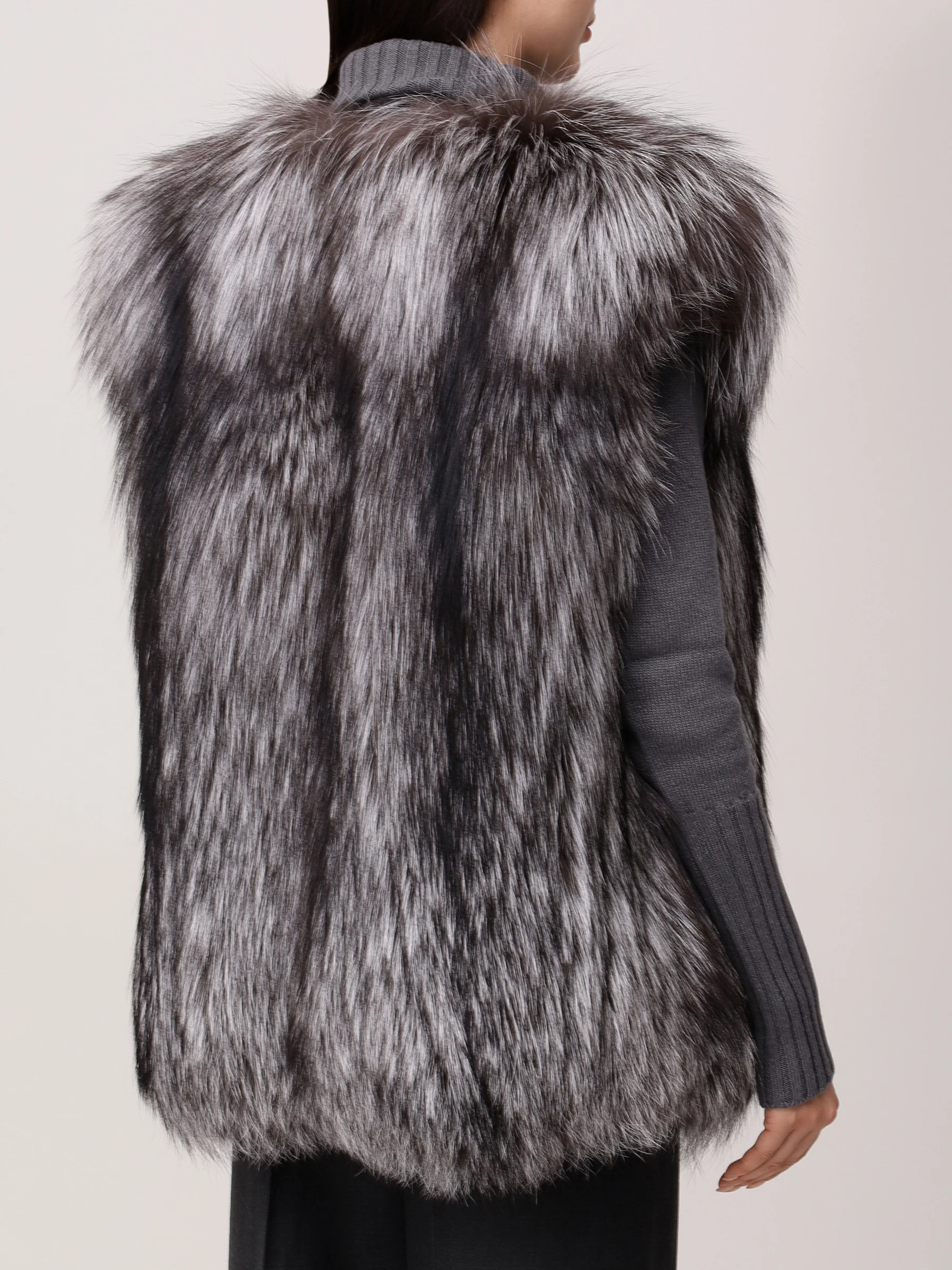 Жилет «Дафна» из меха лисы