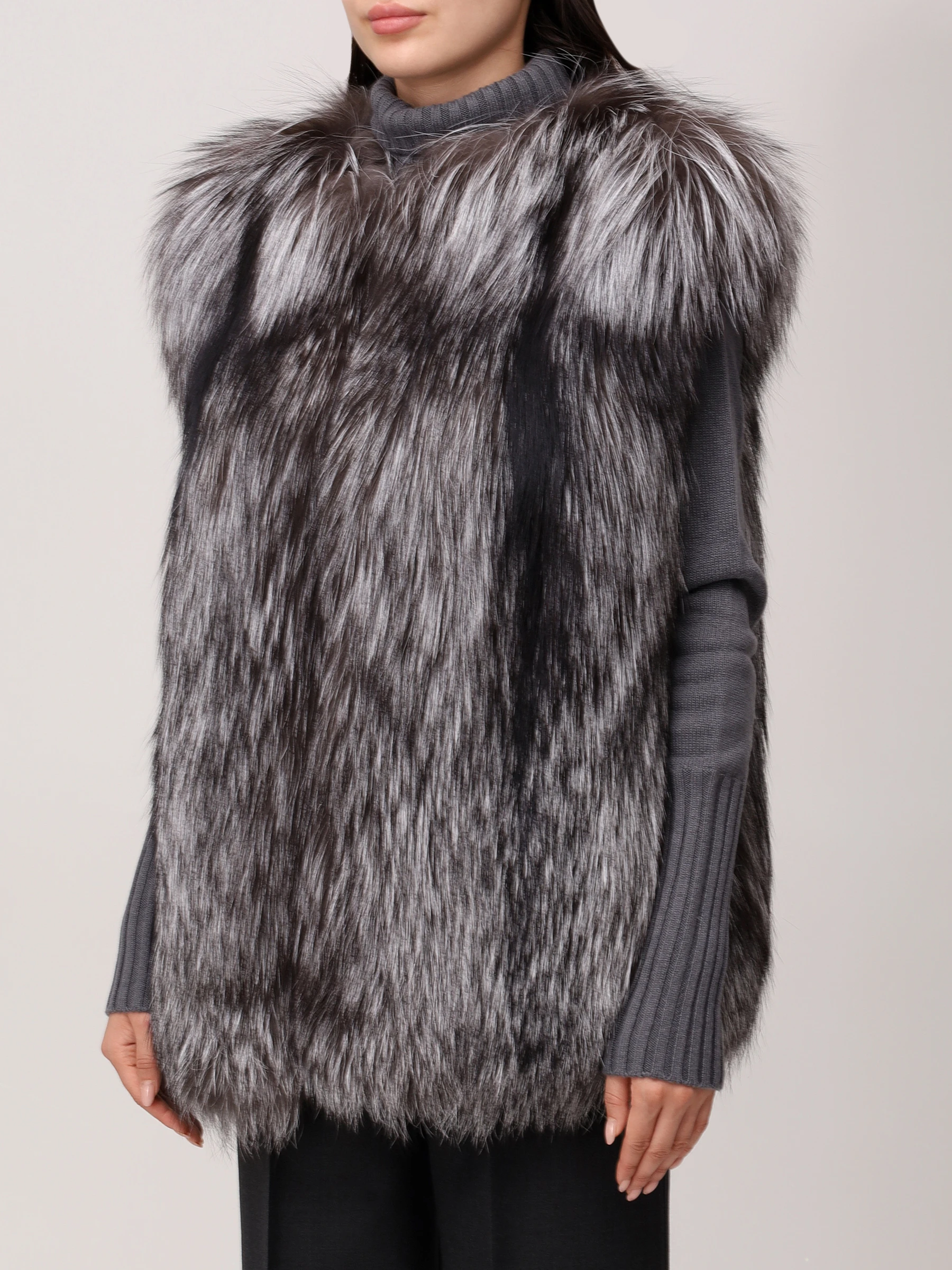 Жилет «Дафна» из меха лисы