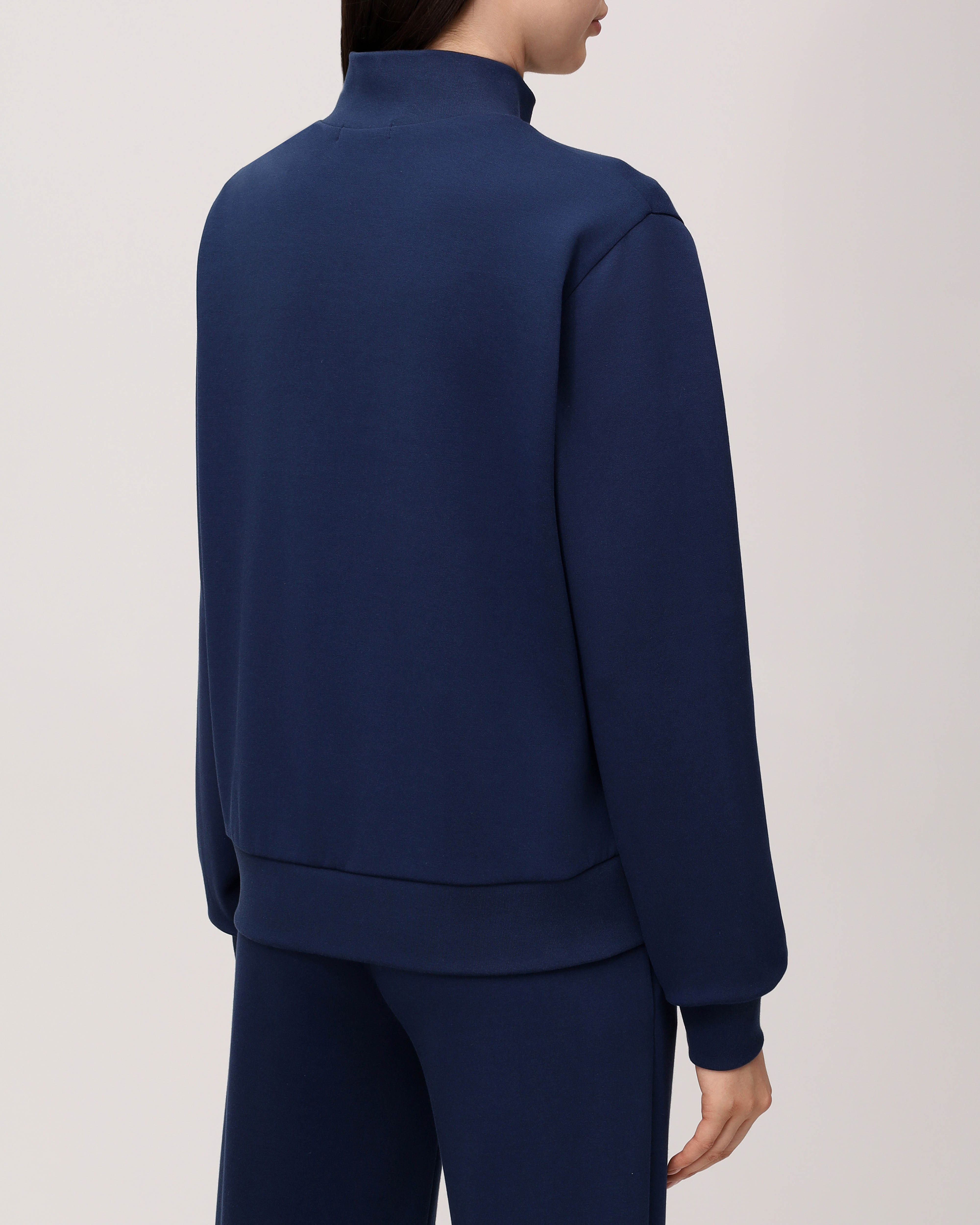 Костюм спортивный