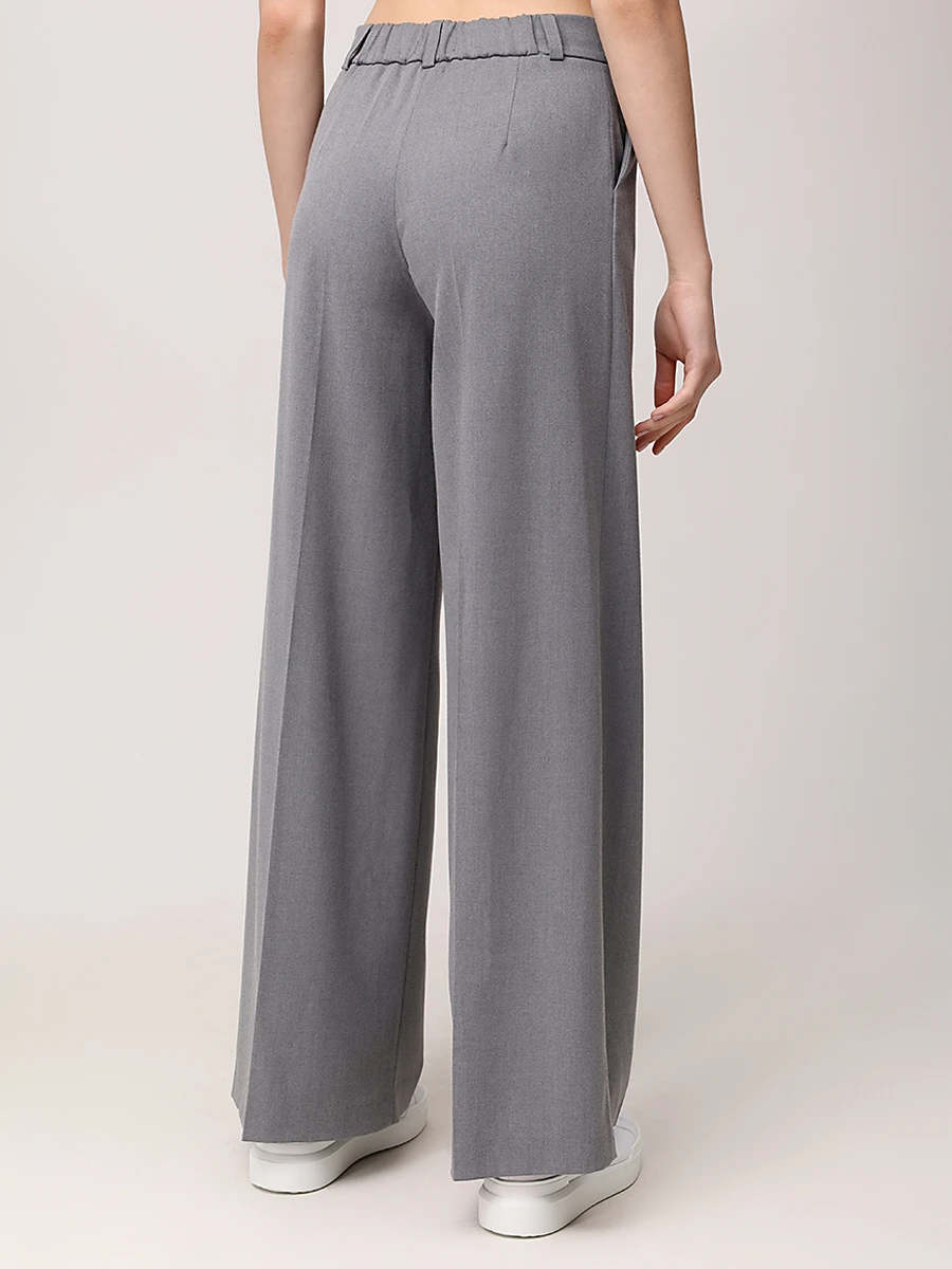 Костюм однотонный