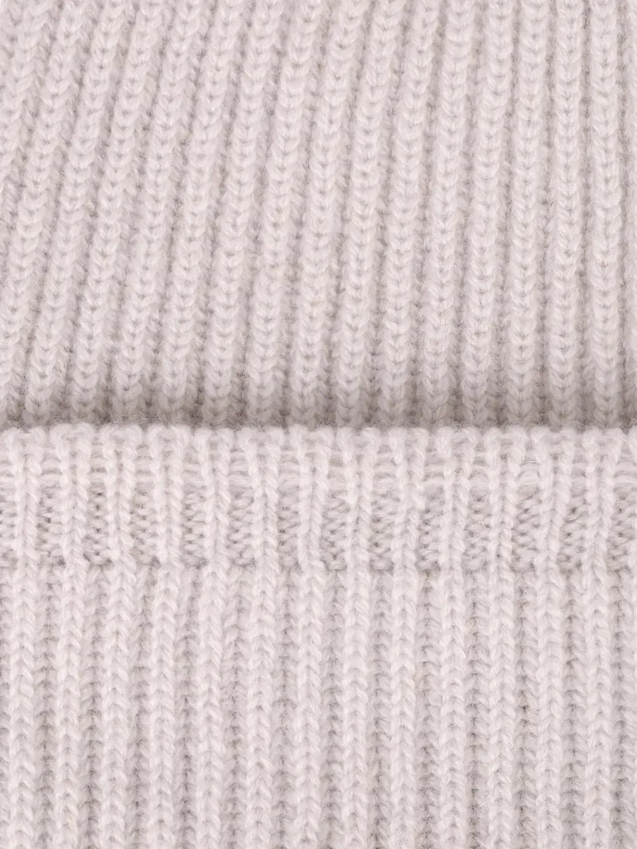 Шапка из шерсти и кашемира