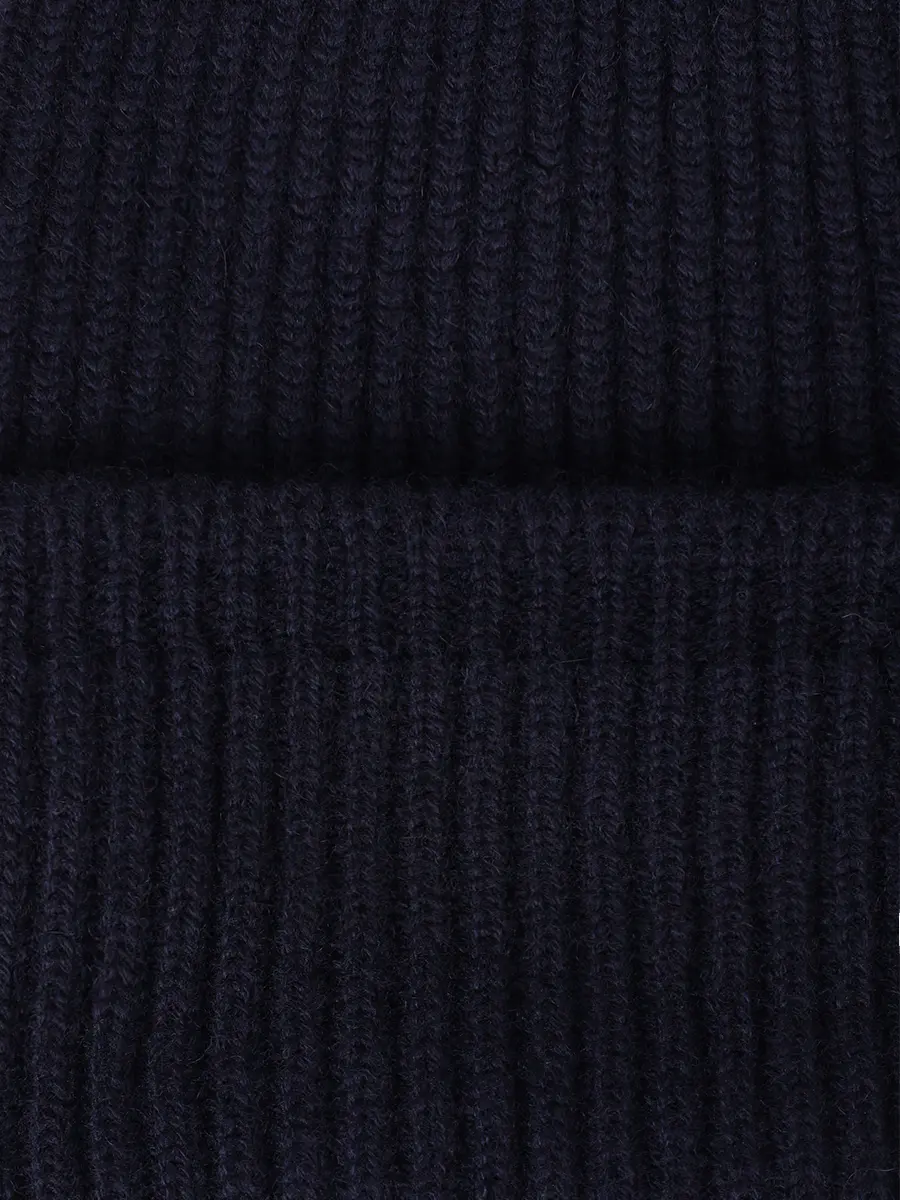 Шапка из шерсти и кашемира