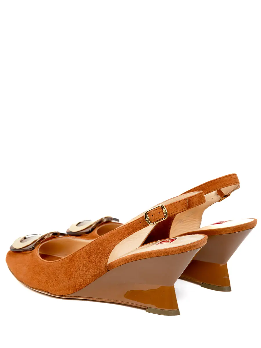 Босоножки замшевые