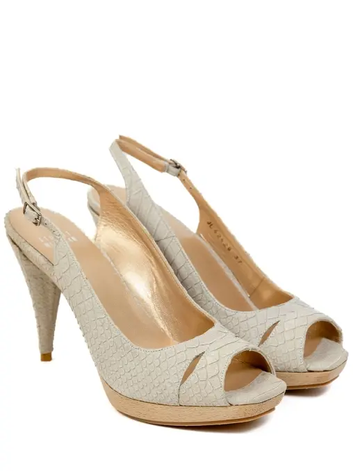 Босоножки кожаные STUART WEITZMAN