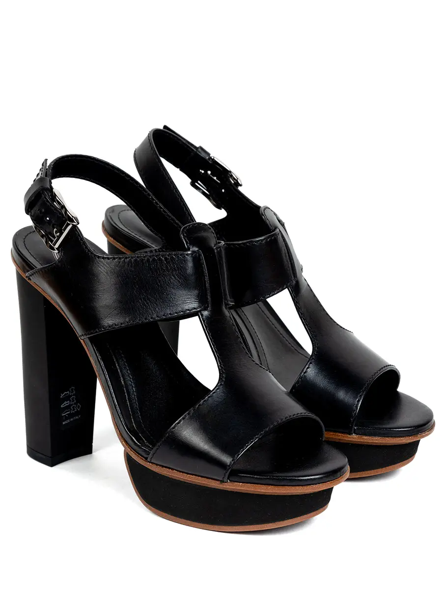 Босоножки замшевые