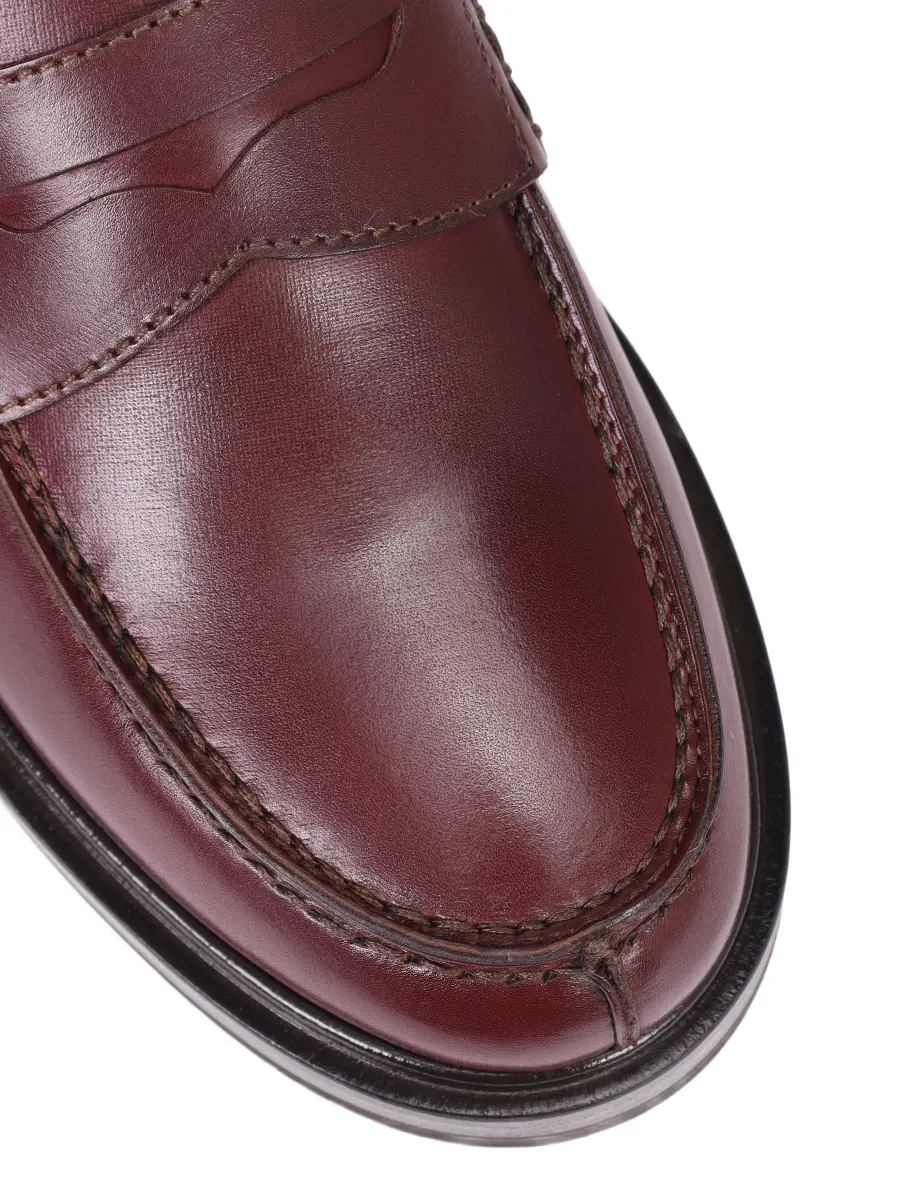 Лоферы кожаные