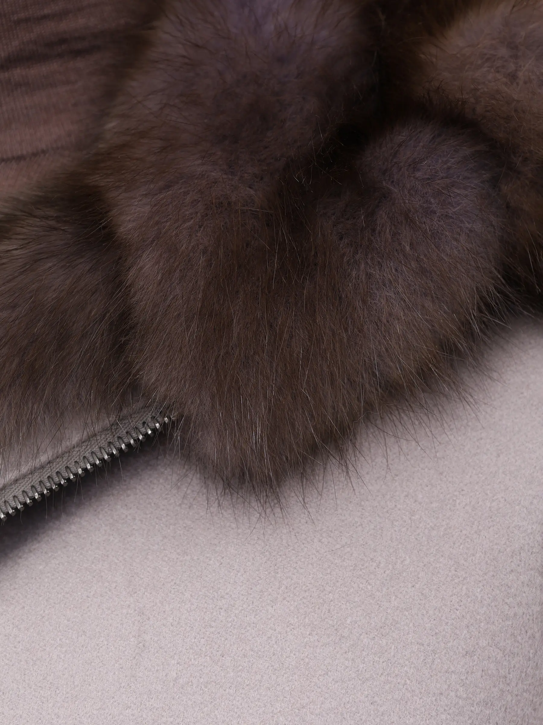 Парка из шерсти и кашемира на соболином меху