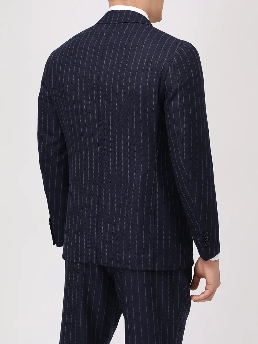 Костюм из шерсти и вискозы