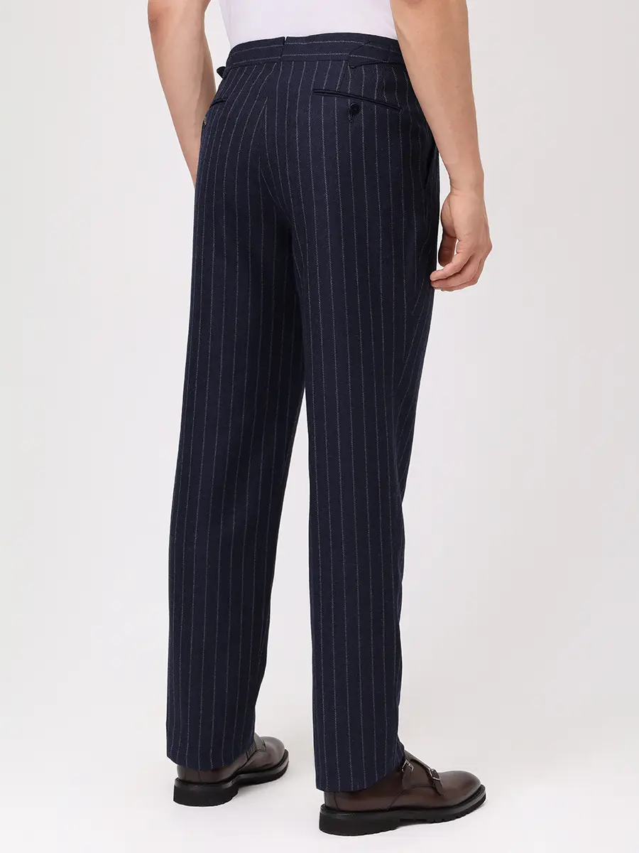 Костюм из шерсти и вискозы