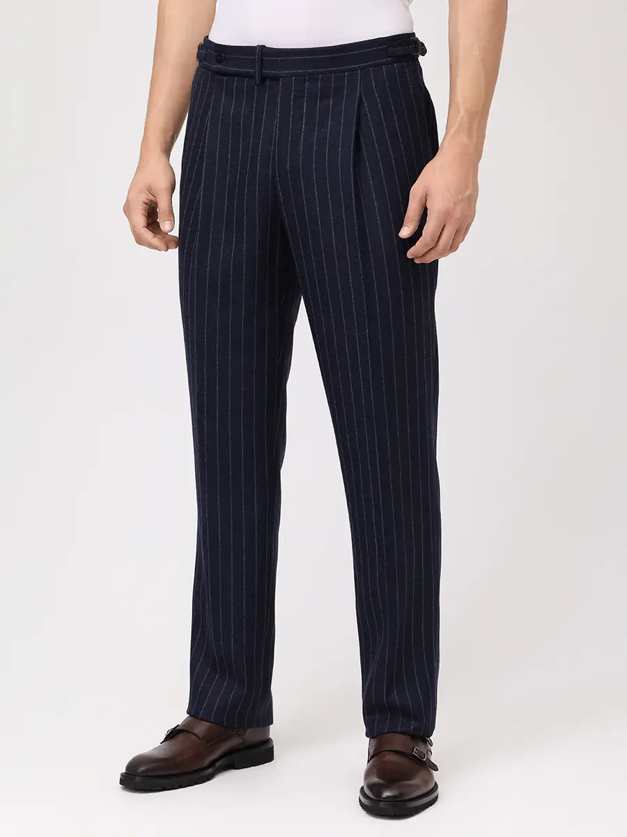 Костюм из шерсти и вискозы