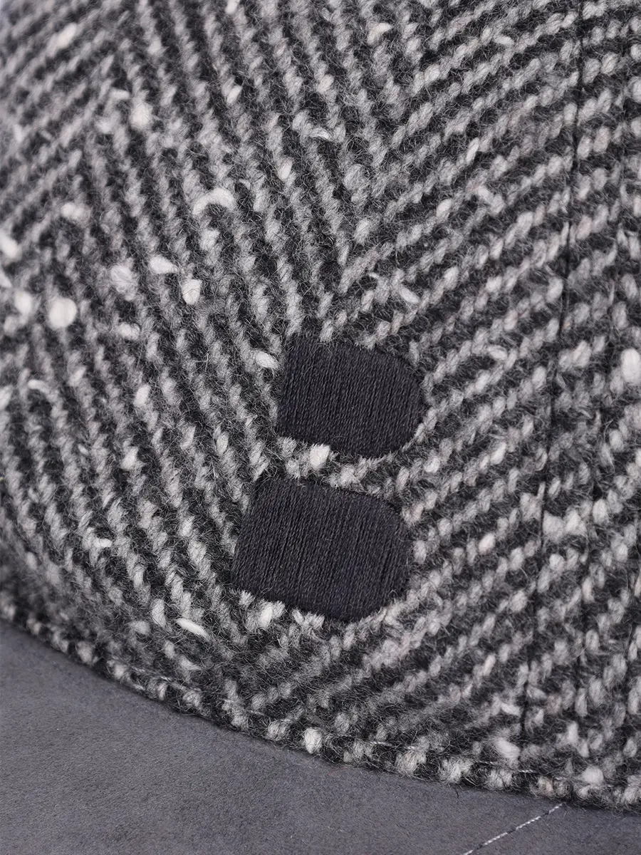 Бейсболка из кашемира и замши