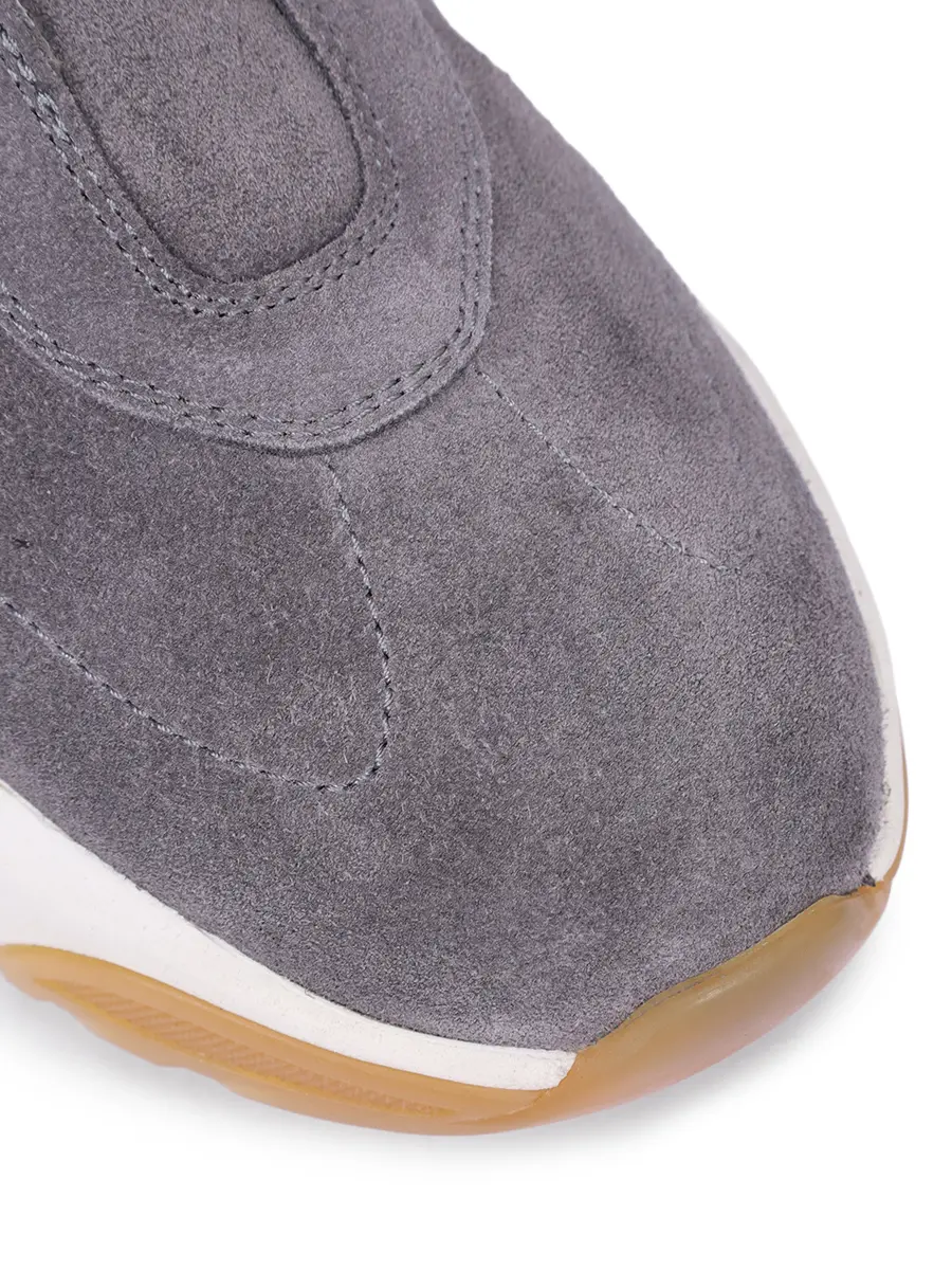 Кроссовки замшевые