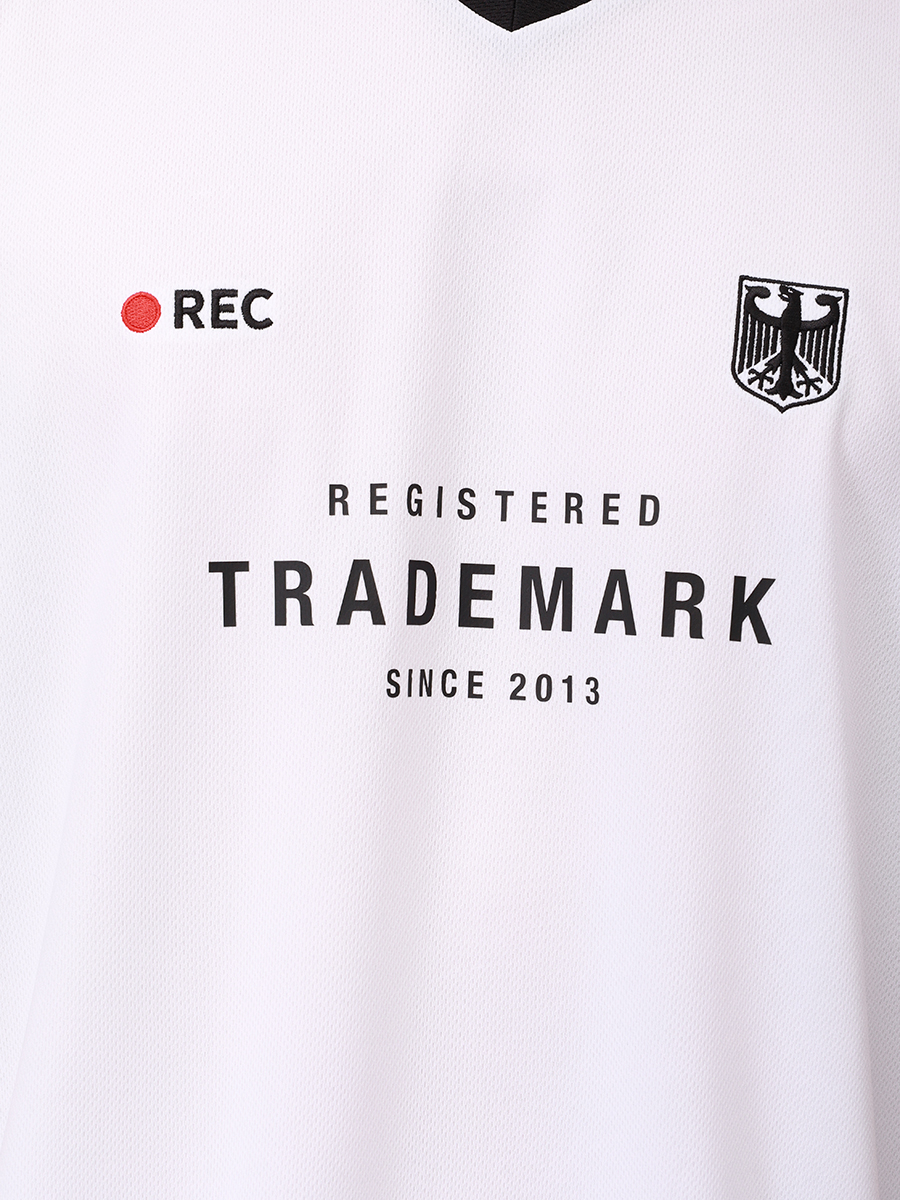 Футболка Trademark