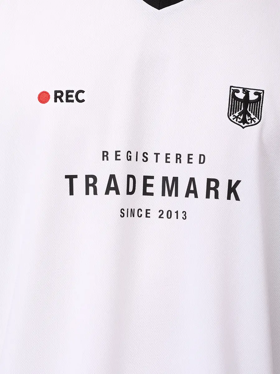 Футболка Trademark