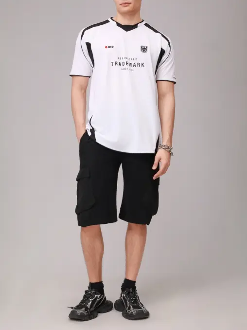 Футболка Trademark VETEMENTS