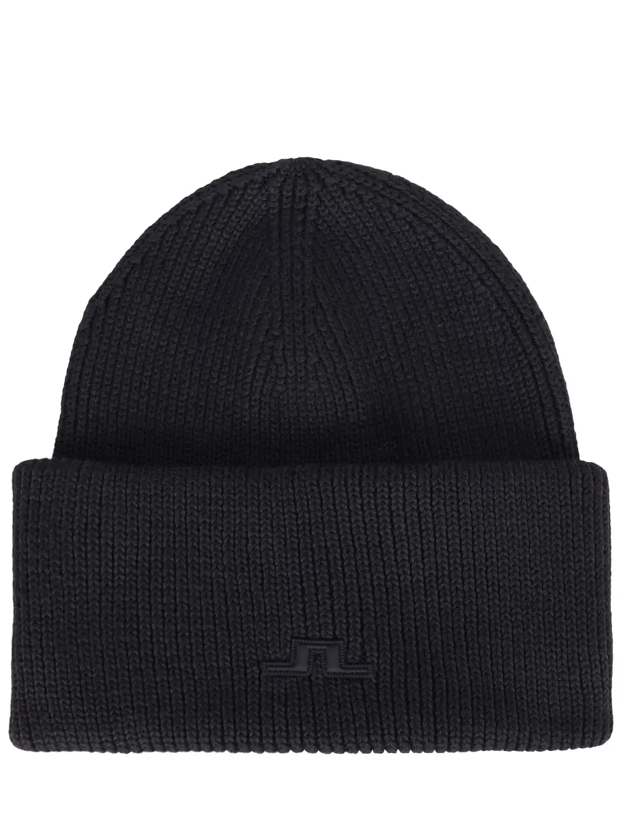 Шапка вязаная