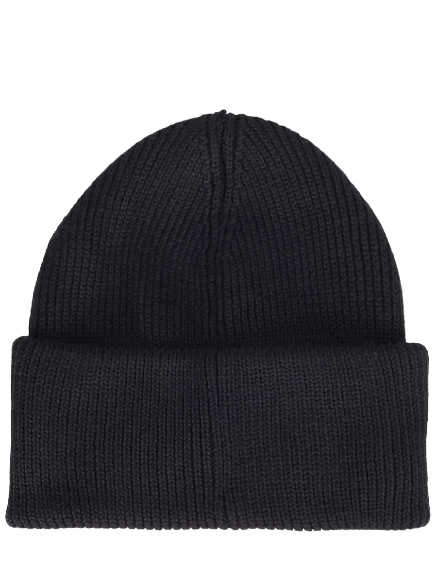 Шапка вязаная