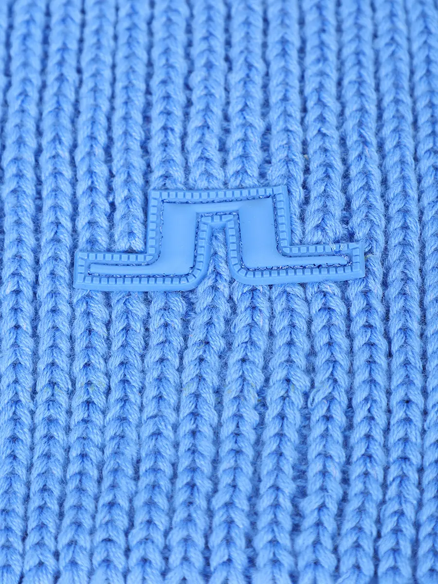 Шапка вязаная