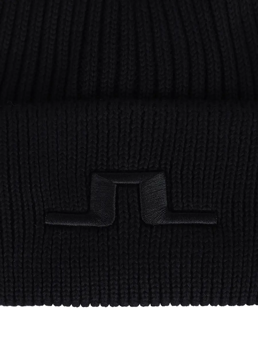 Шапка однотонная