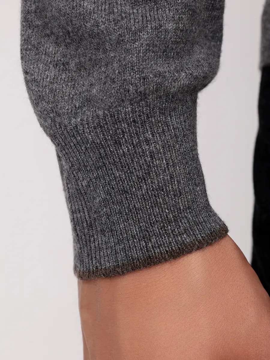 Джемпер шерстяной