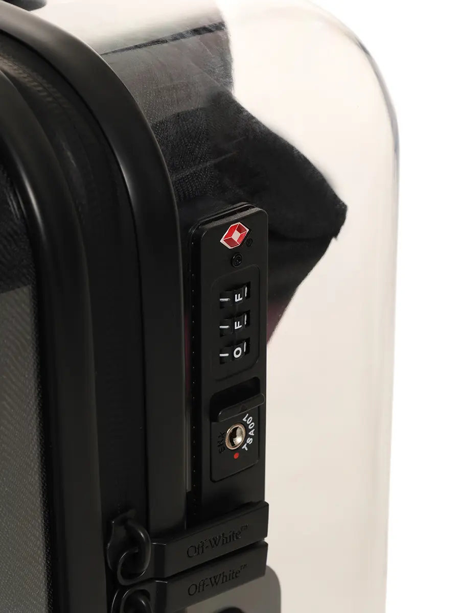 Чемодан из поликарбоната