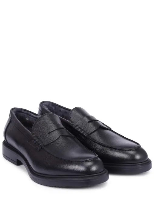 Лоферы кожаные на меху DOUCAL`S