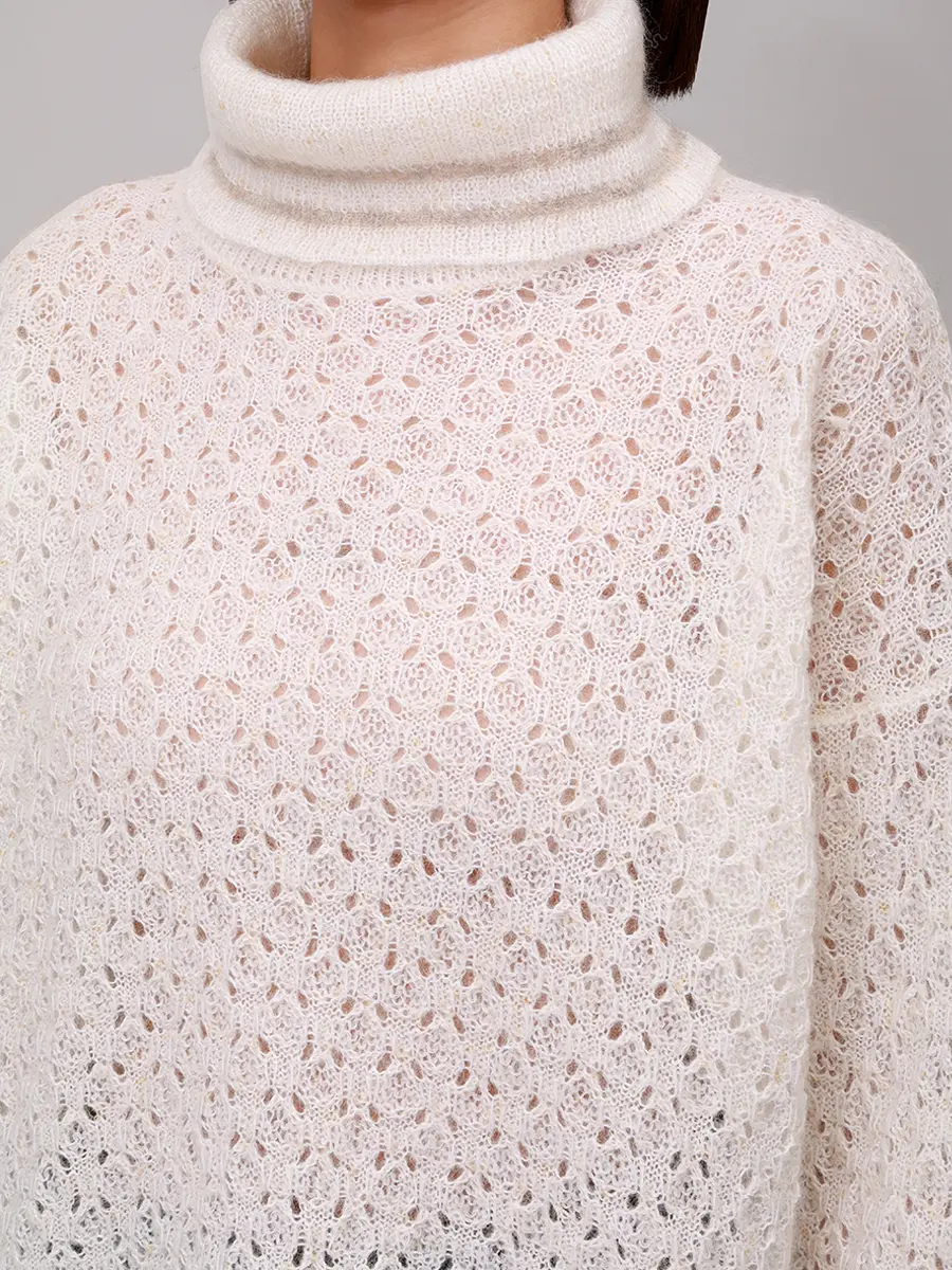 Свитер шерстяной