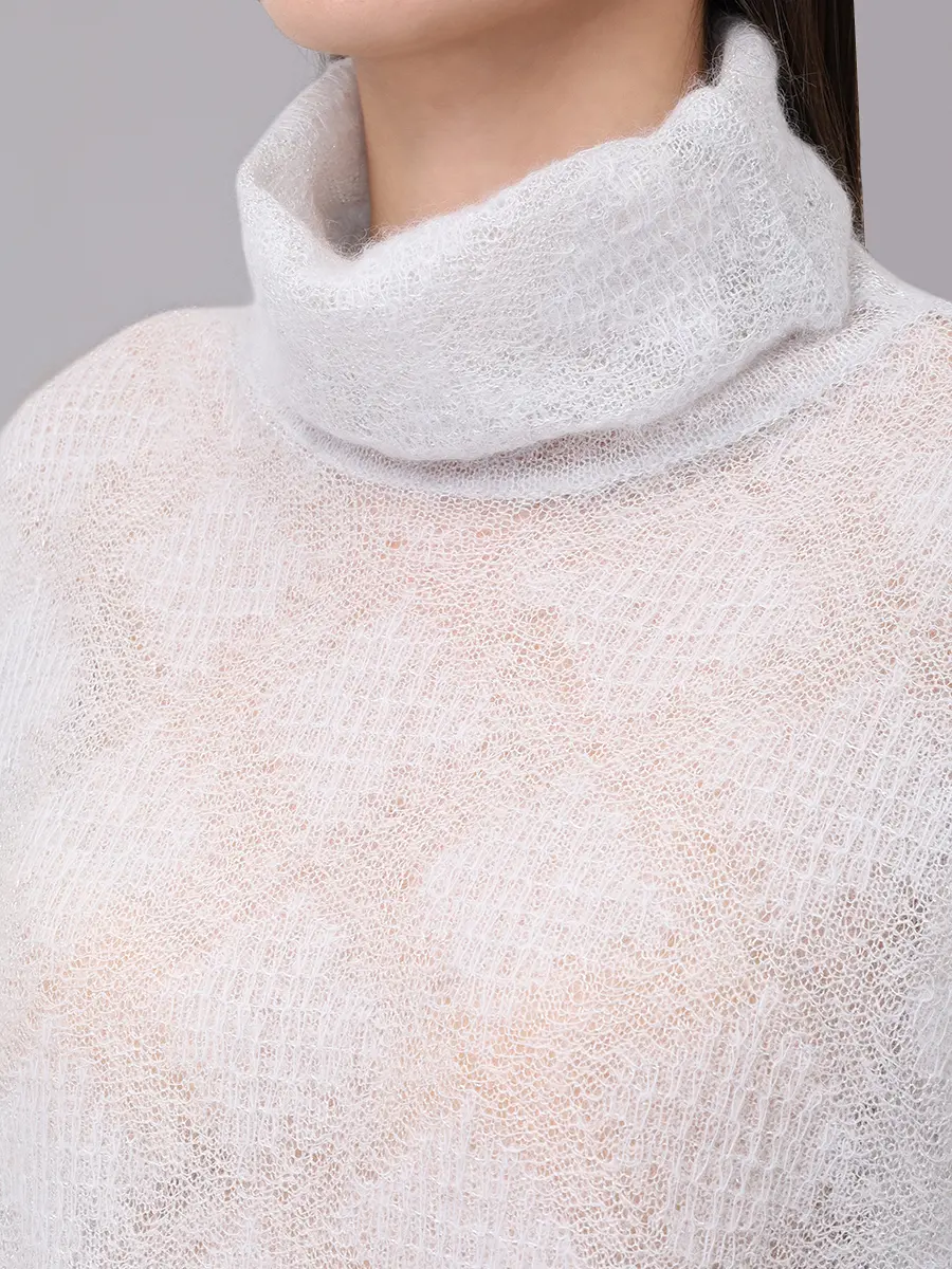 Свитер шерстяной