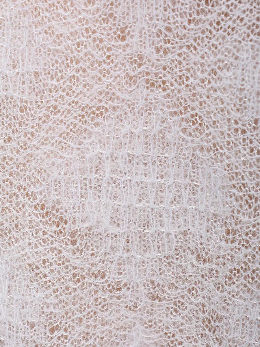 Свитер шерстяной