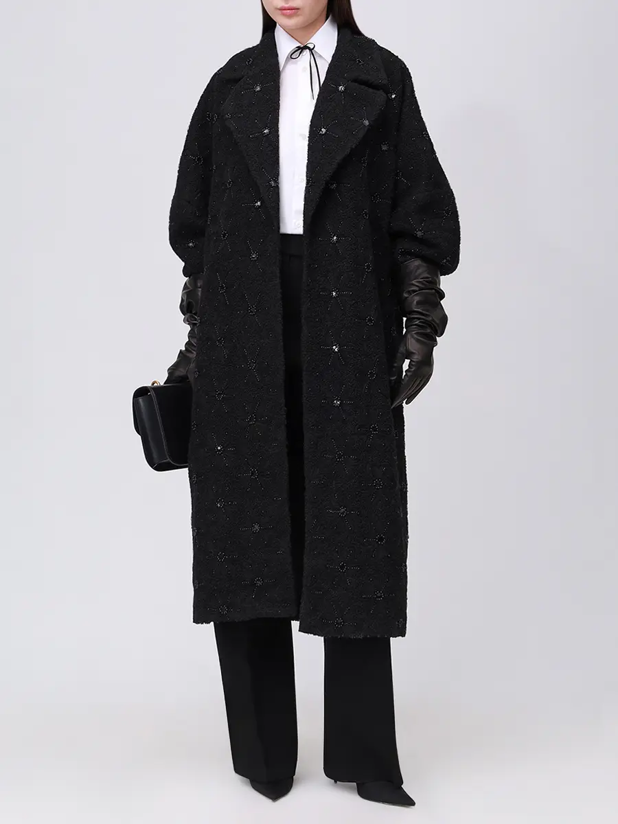 Пальто с вышивкой