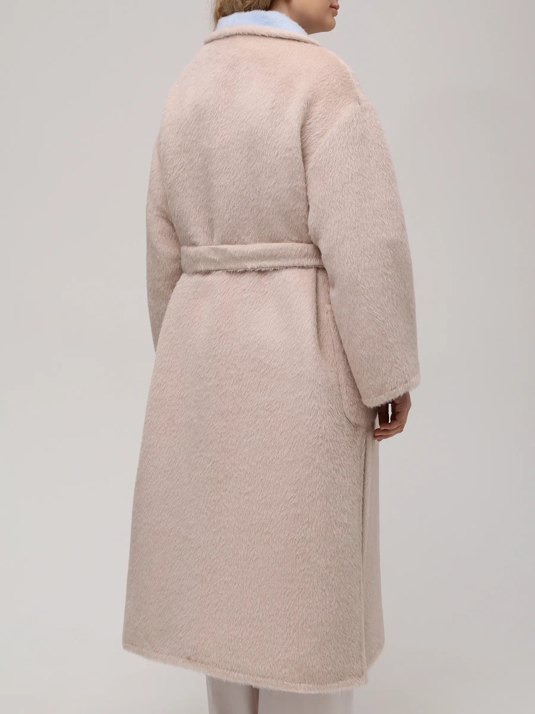 Пальто из шерсти альпака