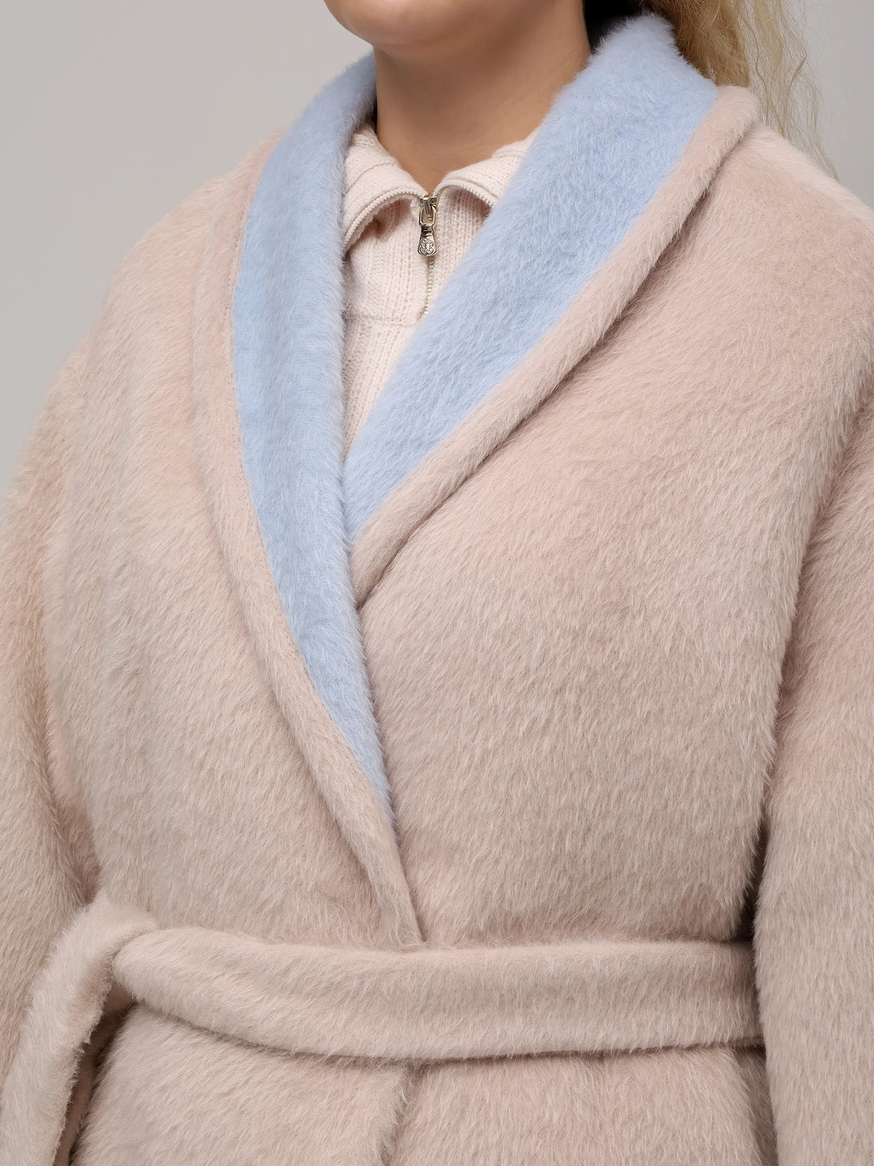 Пальто из шерсти альпака