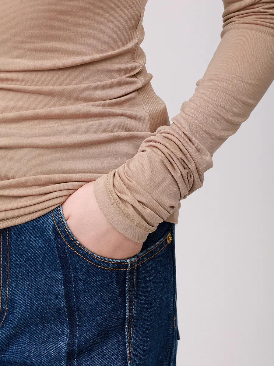 Лонгслив с капюшоном