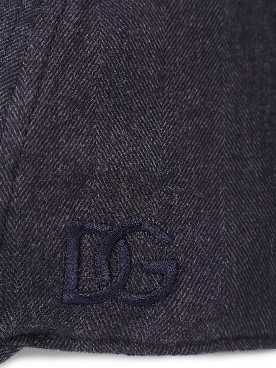 Бейсболка из хлопка и вискозы