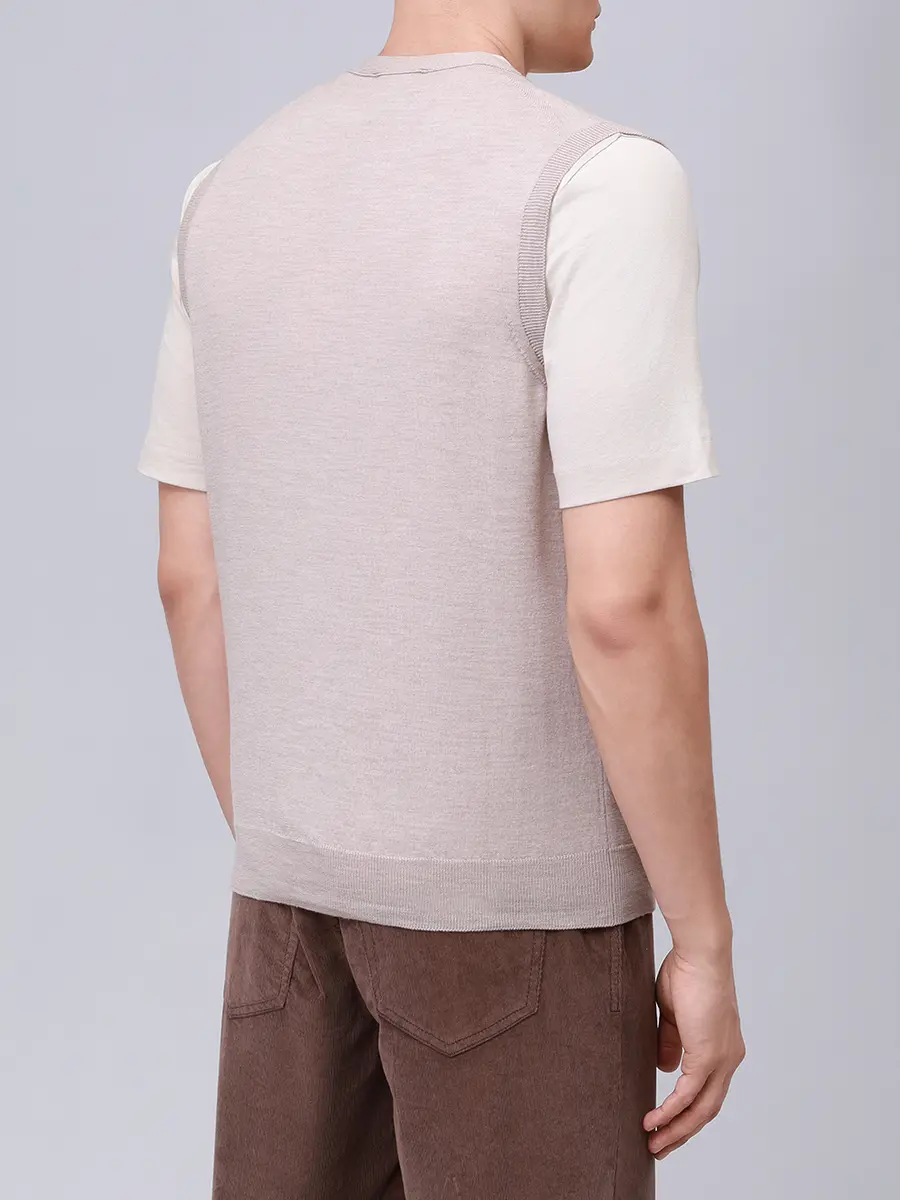 Жилет шерстяной