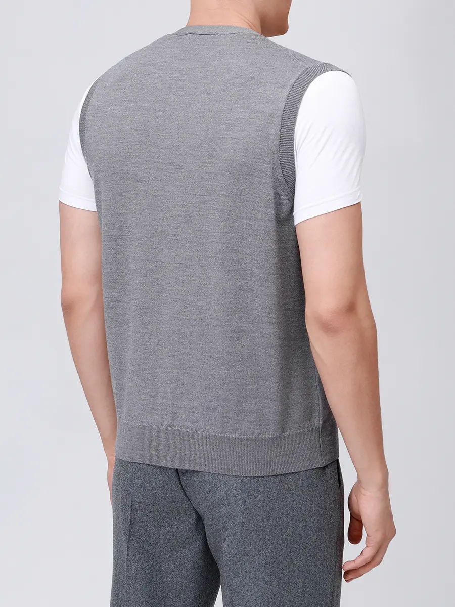 Жилет шерстяной